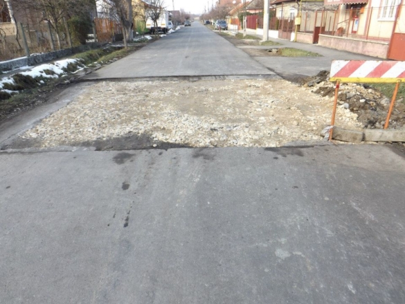 asfalt spart E.ON Gaz plopi albastrelelor 1 asfalt spart E.ON Gaz plopi albastrelelor 1