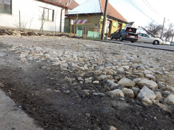 asfalt spart E.ON Gaz plopi albastrelelor 5 asfalt spart E.ON Gaz plopi albastrelelor 5