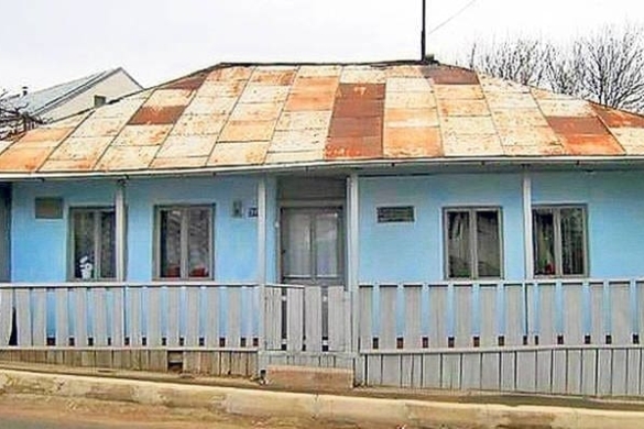 Ai 300.000 de euro şi vrei o casă? O poţi cumpăra pe-a lui Ion Creangă