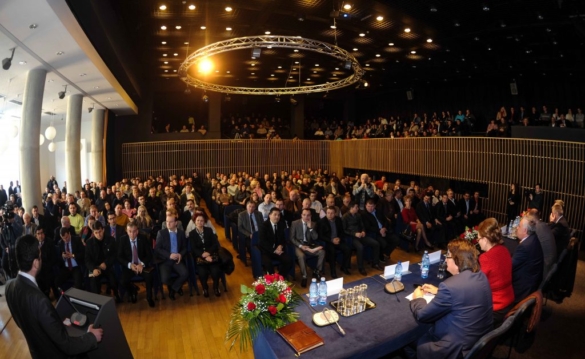 conferinta1 conferinta1