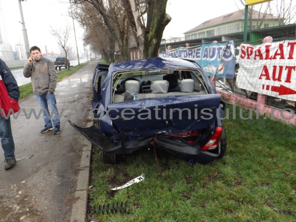 Şofer mut de beat cu maşina de împrumut a provocat un accident violent01 Şofer mut de beat cu maşina de împrumut a provocat un accident violent01