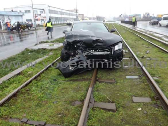 Şofer mut de beat cu maşina de împrumut a provocat un accident violent04 Şofer mut de beat cu maşina de împrumut a provocat un accident violent04