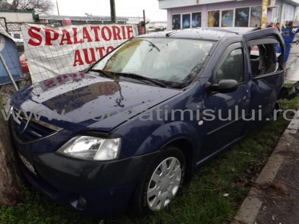 Şofer mut de beat cu maşina de împrumut a provocat un accident violent13 Şofer mut de beat cu maşina de împrumut a provocat un accident violent13