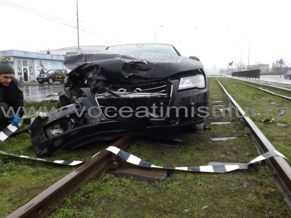 Şofer mut de beat cu maşina de împrumut a provocat un accident violent15 Şofer mut de beat cu maşina de împrumut a provocat un accident violent15