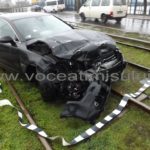 Şofer mut de beat, cu maşina de împrumut, a provocat un accident violent16