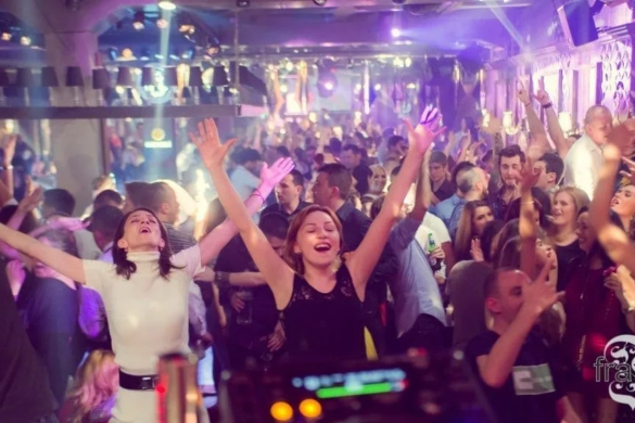 Timişorenii au petrecut la Fratelli, sub motto-ul „Don’t worry, be happy” FOTO