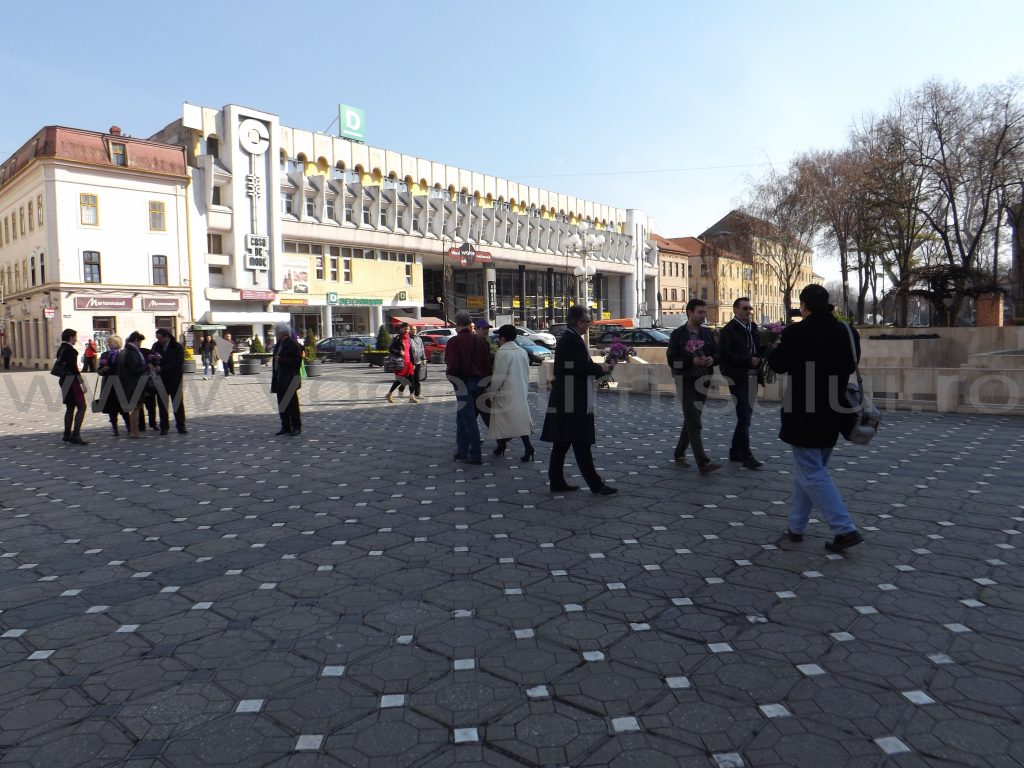 De 8 martie membrii PP DD au ieșit în Piața Operei04 De 8 martie membrii PP DD au ieșit în Piața Operei04