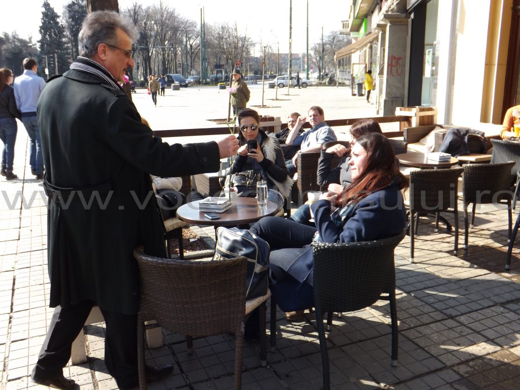 De 8 martie membrii PP DD au ieșit în Piața Operei20 De 8 martie membrii PP DD au ieșit în Piața Operei20