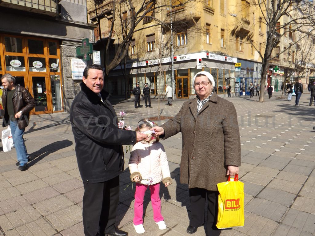 De 8 martie membrii PP DD au ieșit în Piața Operei27 De 8 martie membrii PP DD au ieșit în Piața Operei27