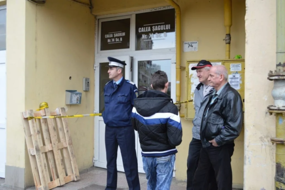 Descoperire sinistră! Bărbat mort găsit în casa liftului