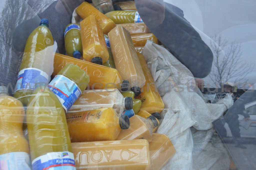 Două maşini s au lovit frontal aproape de Timişoara13 Două maşini s au lovit frontal aproape de Timişoara13