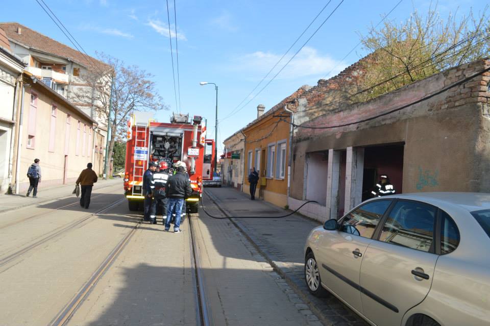 boschetari incendiu piata traian gunoaie 11 boschetari incendiu piata traian gunoaie 11