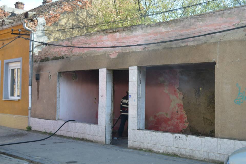 boschetari incendiu piata traian gunoaie 7 boschetari incendiu piata traian gunoaie 7