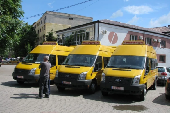 Veşti bune pentru învăţământul românesc: 1.000 de microbuze noi, destinate transportului elevilor, sunt pe drum