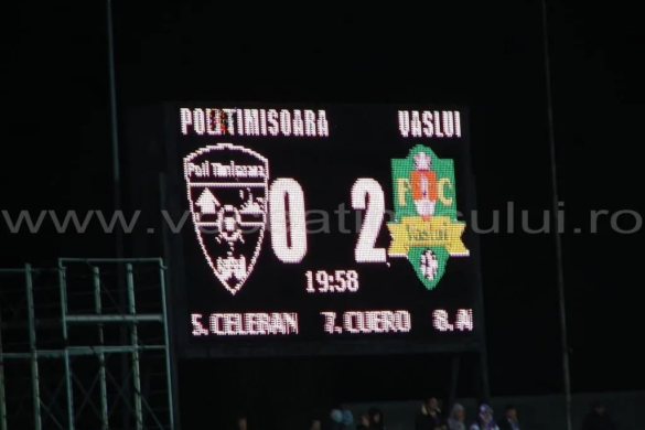 Debut nedrept pentru Alexa. Ploaia a ţinut publicul în faţa televizorului, iar Poli a pierdut cu FC Vaslui, 0-2