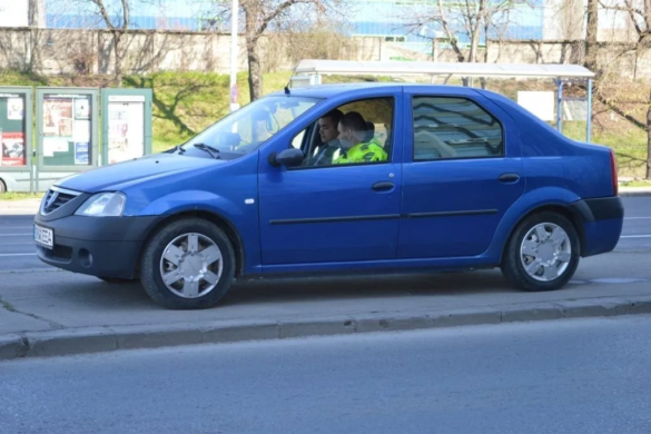 Şoferi fără permis sau cu dreptul de a conduce suspendat. Vezi ce mai găsesc poliţiştii prin traficul din Timiş