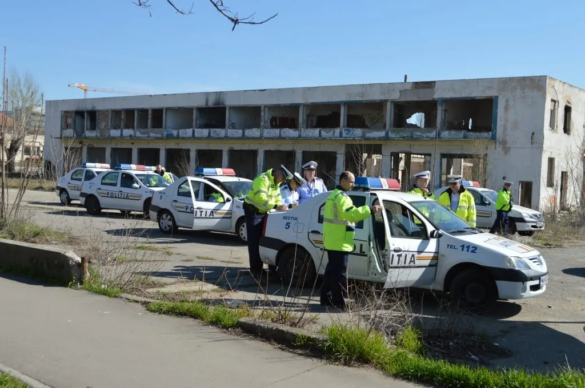 Şoferii tupeişti amendaţi cu curaj de poliţia rutieră12 jpg Şoferii tupeişti amendaţi cu curaj de poliţia rutieră12 jpg