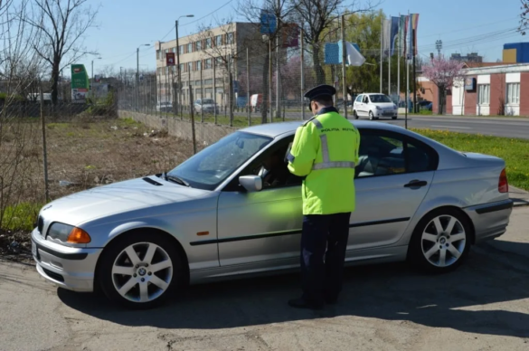 Şoferii tupeişti amendaţi cu curaj de poliţia rutieră20 jpg Şoferii tupeişti amendaţi cu curaj de poliţia rutieră20 jpg