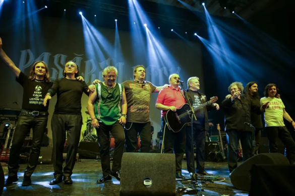 La Timișoara va răsuna muzica ROCK la sfârșitul săptămânii, într-un spectacol care va fi închis de Phoenix