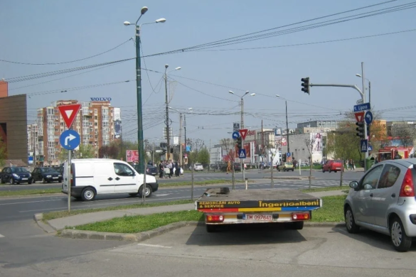 S-a-ntors roata! ”Îngerii Galbeni” amendaţi de Poliţia Locală. Păcat de amenda minusculă FOTO