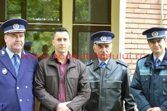 FOARTE TARE! Vezi ce acţiune au desfăşurat azi POLIŢIŞTII, pentru a conştientiza timişorenii să nu deschidă uşa necunoscuţilor! FOTO+VIDEO