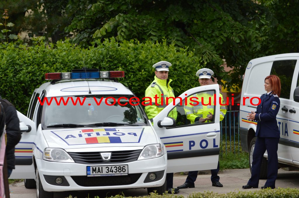 DISTRACŢIE maximă în Parcul Copiilor din Timişoara01 DISTRACŢIE maximă în Parcul Copiilor din Timişoara01