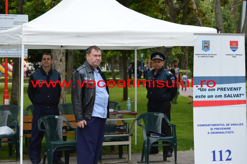 DISTRACŢIE maximă în Parcul Copiilor din Timişoara13 DISTRACŢIE maximă în Parcul Copiilor din Timişoara13