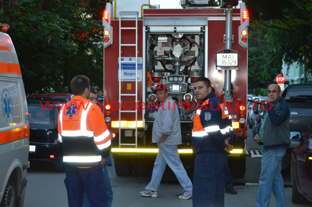 INCENDIU într un salon de coafură23 INCENDIU într un salon de coafură23