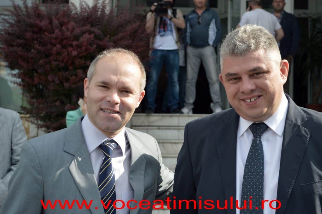 Urale şi aplauze pentru Băsescu004 Urale şi aplauze pentru Băsescu004