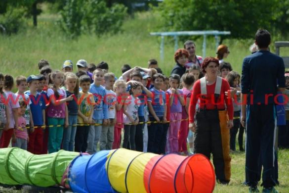 Poliţiştii din Timiş sărbătoresc 1 iunie alături de… copii