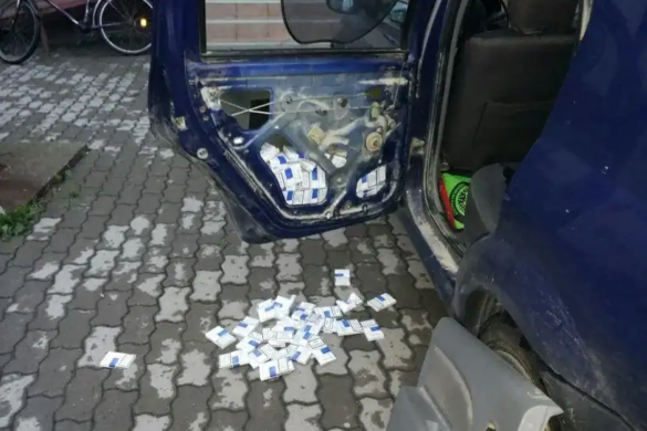 Lugojean cu maşină burduşită cu ţigări de CONTRABANDĂ şi substanţe INTERZISE, depistat de poliţiştii din Deta, în trafic FOTO