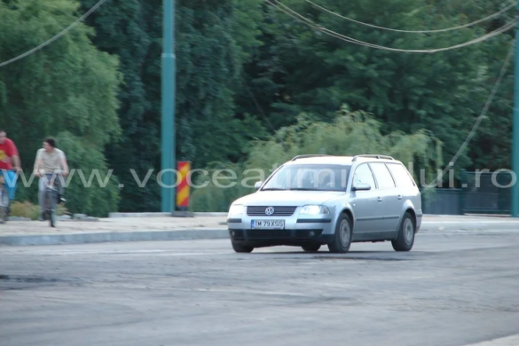 Văzând pe Vocea Timişului că un localnic i-a luat-o înainte, Robu a „comandat”, din Extremul Orient, sancţionarea şoferului nesimţit!