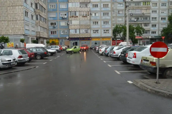 piata2 jpg piata2 jpg