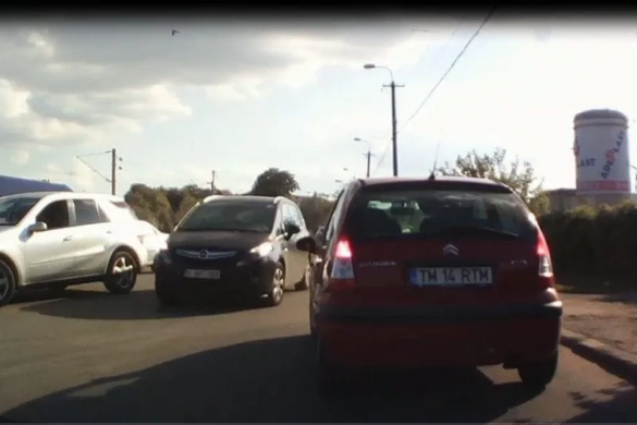 Cocalaru’ cu „Meleu”, fără răbdare, o taie printre bariere, la Timişoara VIDEO