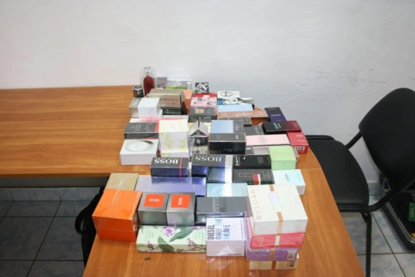 parfumuri confiscate jpg