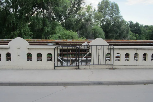 Podul Decebal, distrus acum 7 LUNI, încă nu a fost reabilitat. Vezi de ce nu se intervine la reabilitarea unui simbol al Timișoarei