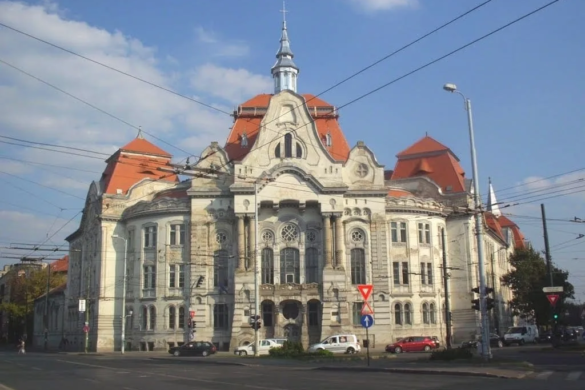 Pagube legale! Aparatele de aer condiționat de pe clădirile istorice se pun cu avizul Direcției pentru Cultură