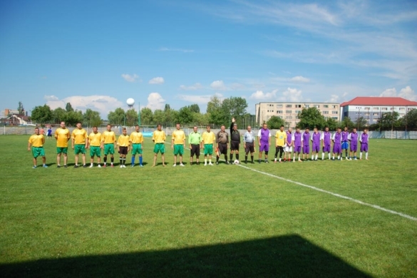 Verigheta a ieșit câștigătoare! Tradiționalul meci dintre căsătoriți și necăsătoriți și-a mai desfășurat un episod FOTO