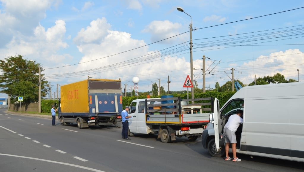 Razie-a-Poliției-Rutiere-Timiș.-”Șefu”-fuge-de-camera-de-filmat-cu-tot-cu-echipaje28