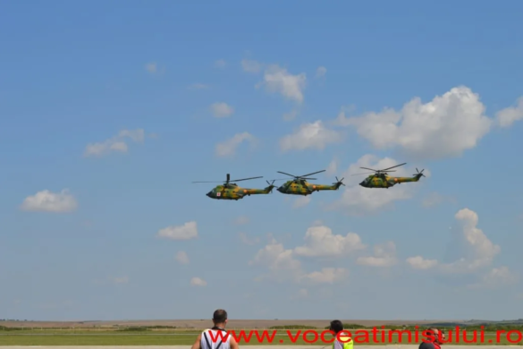 Mii de bănățeni, așteptați la ”Timişoara Air Show 2015” – cel mai mare spectacol aerian din vestul ţării
