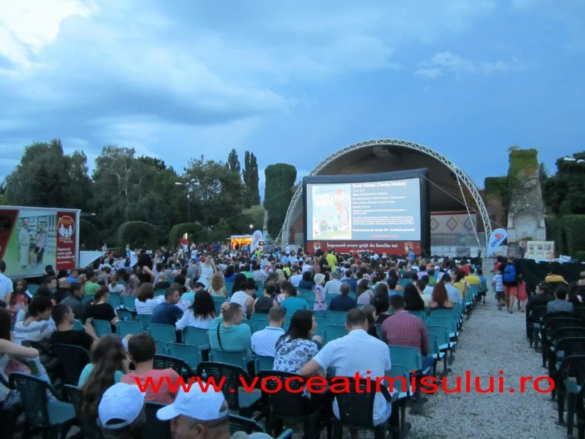 caravana metropolis filme in aer liber parcul rozelor 3 jpg caravana metropolis filme in aer liber parcul rozelor 3 jpg