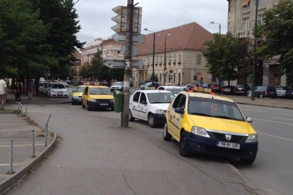 Un consilier local din Timişoara se REVOLTĂ: Taximetriştii opresc când şi unde vor. Pe când măsuri împotriva lor?
