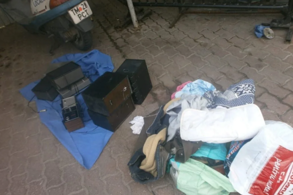 Polițiștii locali i-au amendat pe comercianții de vechituri din piața Badea Cârțan. Vezi aici cât a fost amenda