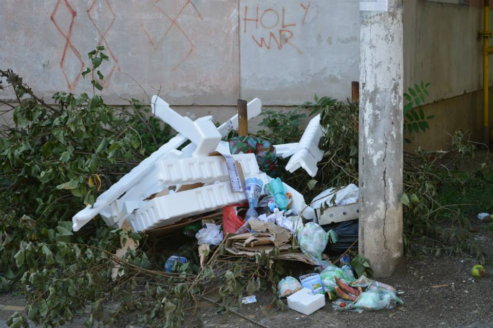 ”Nu-mai-aruncați-GUNOIUL-aici”02