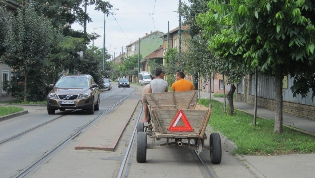 caruta-pe-linia-de-tramvai