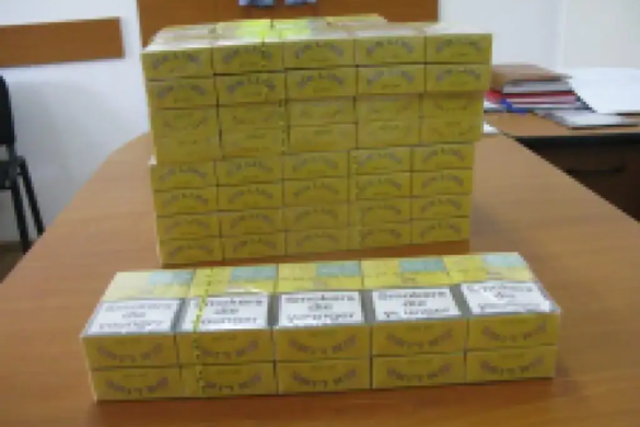 Bătrână de 74 de ani, CERCETATĂ de polițiștii din Timișoara pentru CONTRABANDĂ cu țigări