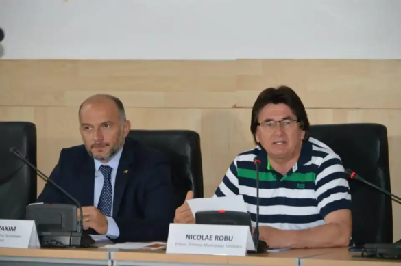 sorin maxim si nicolae robu jpg sorin maxim si nicolae robu jpg