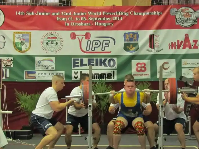 Timișoreanul Sorin Cazacu a câștigat Cupa României la haltere. Fiul său Alexandru, medaliat la mondialul din Ungaria