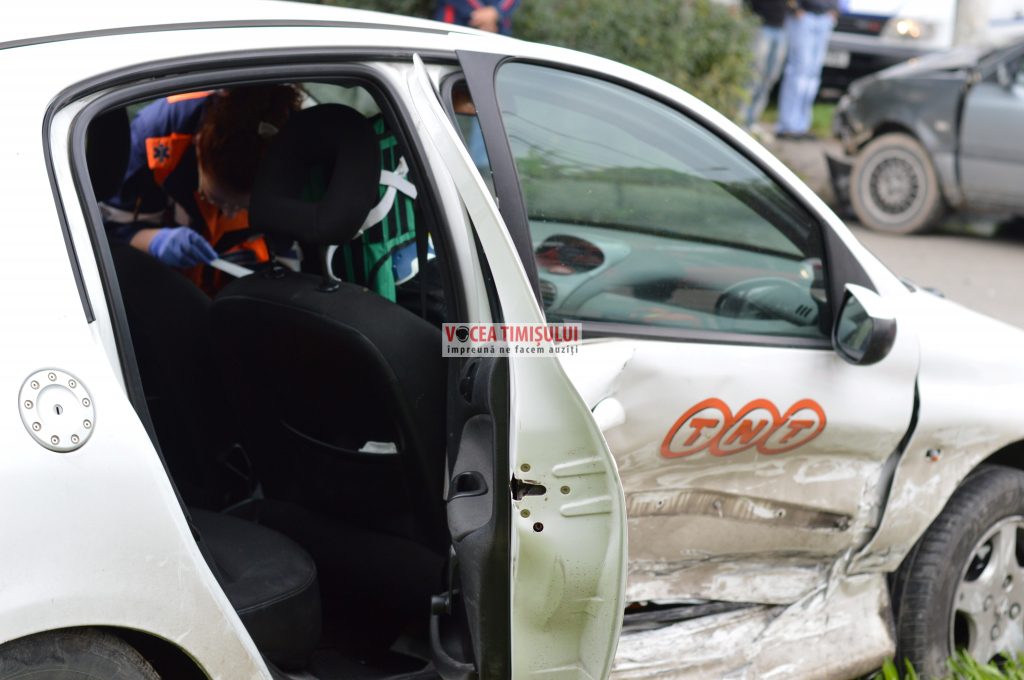 ACCIDENT cu victimă ÎNCARCERATĂ la Timișoara.033 ACCIDENT cu victimă ÎNCARCERATĂ la Timișoara.033
