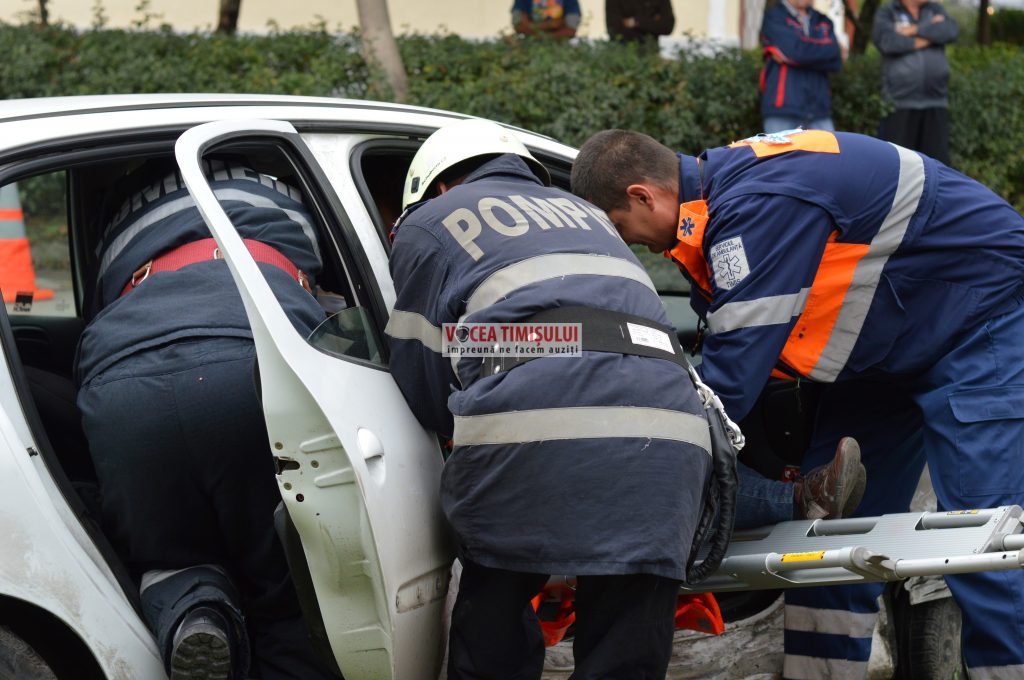 ACCIDENT cu victimă ÎNCARCERATĂ la Timișoara.068 ACCIDENT cu victimă ÎNCARCERATĂ la Timișoara.068